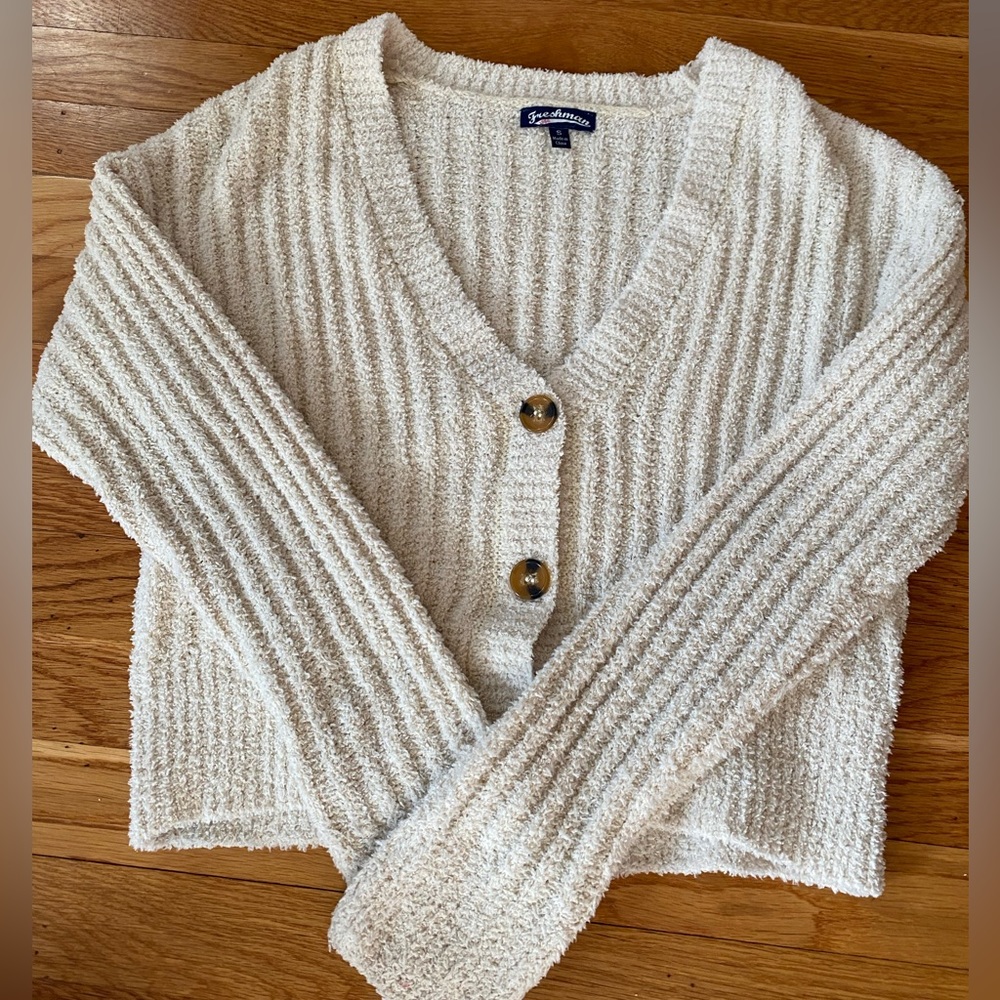 Semi cropped red and cream sweaters